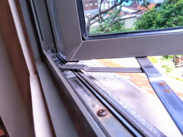 Hinged Window Replacement in Arlington